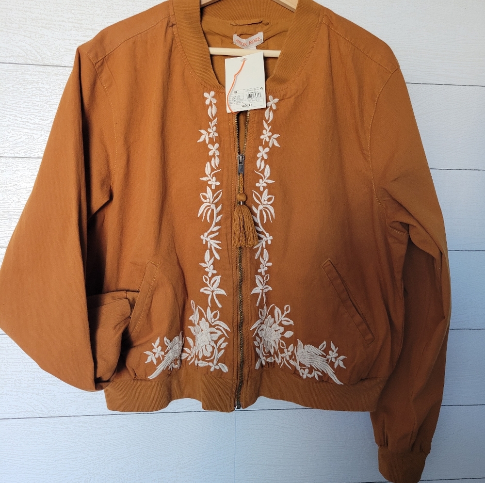 NWT Knox Rose Embroidered Bomber Jacket XL